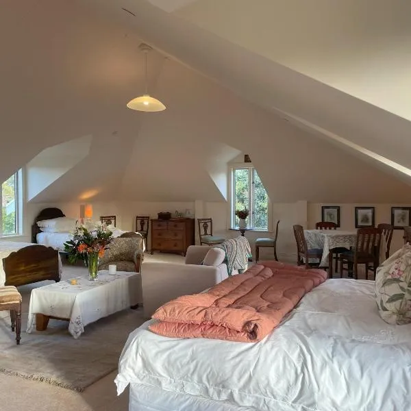 The Loft at Henton Lodge, hotel in Mauku