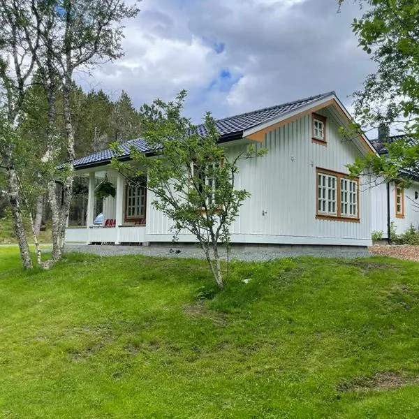 Leka Overnatting, hôtel à Solsem