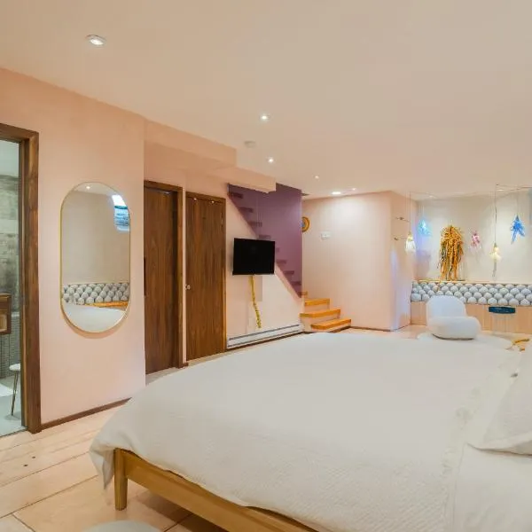 Chez moi - Plateau - Superbe Stay - Excellent emplacement - très confortable -, hotel in Montréal