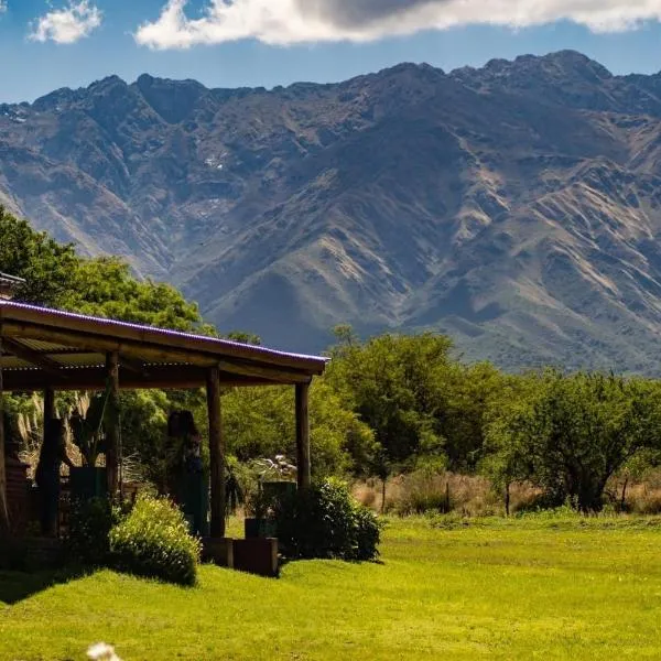 cabañas Villa de las rosas、ビジャ・ラス・ロサスのホテル