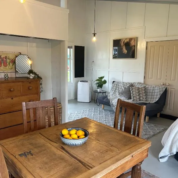 Mystery Creek Studio, hotel in Ohaupo