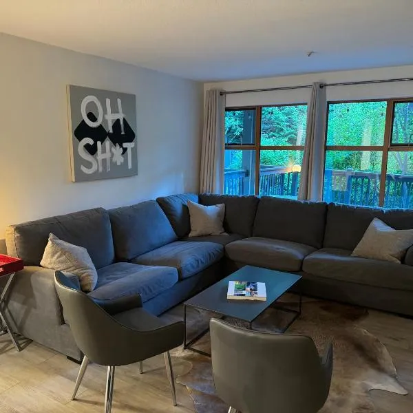 Beautiful 1BR 1BA Apartment at NORTHSTAR-Whistler, BC, hotel in Whistler