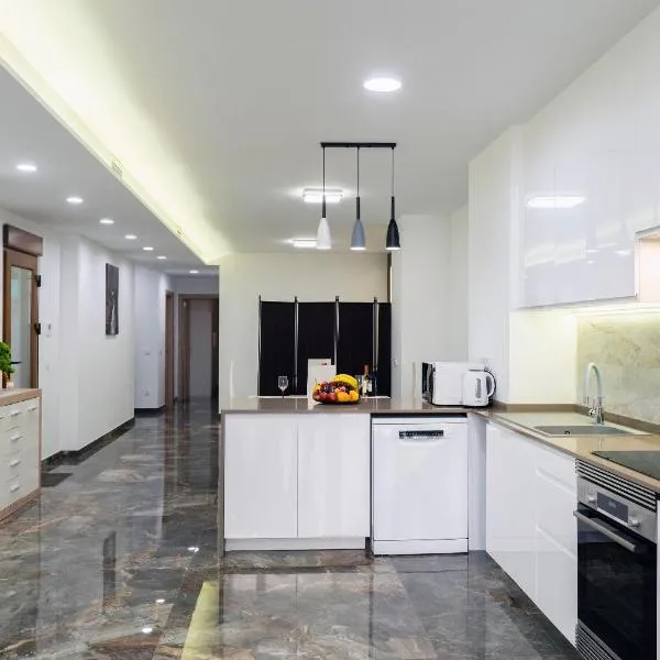Apartamento Turistico Lux Center, hotel in Valencia