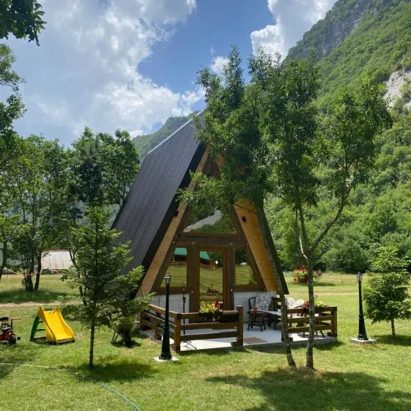 Family S house - Komarnica, ξενοδοχείο σε Šavnik