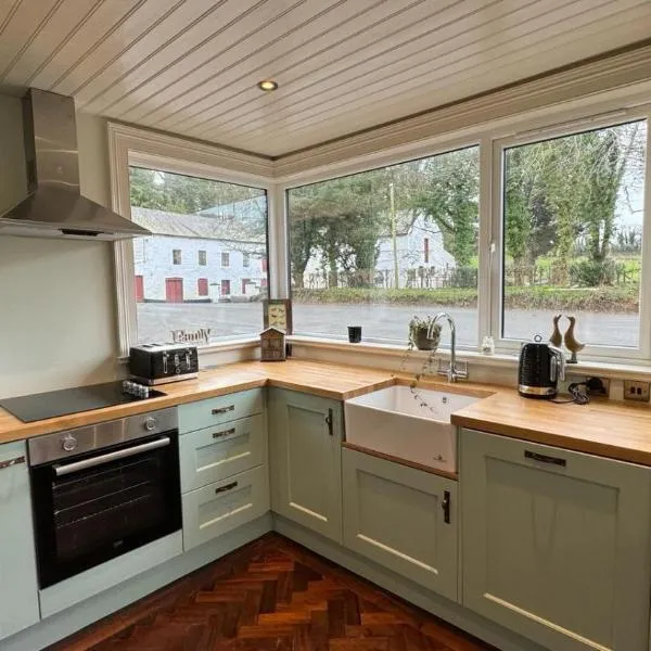 O'Hares Farmhouse, hotel v destinaci Tassagh