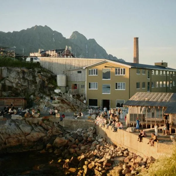 Trevarefabrikken, hôtel à Henningsvær