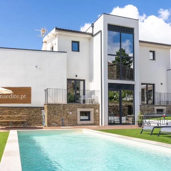 Casa Dona Edite Guesthouse Douro, hotel v destinaci Vilarinho de Cotas