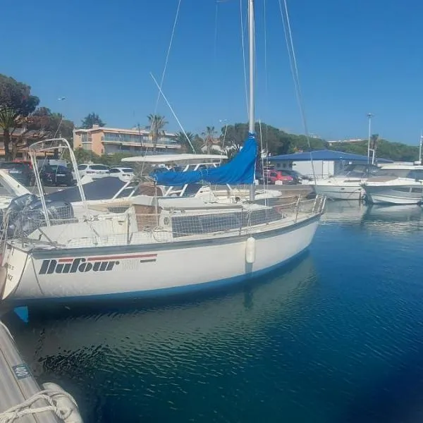 Oasis 2, hotel en Saint-Raphaël