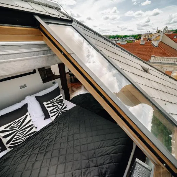 City View Luxury Apartments with Foosball & Xbox - In City Centre, hotel v Praze