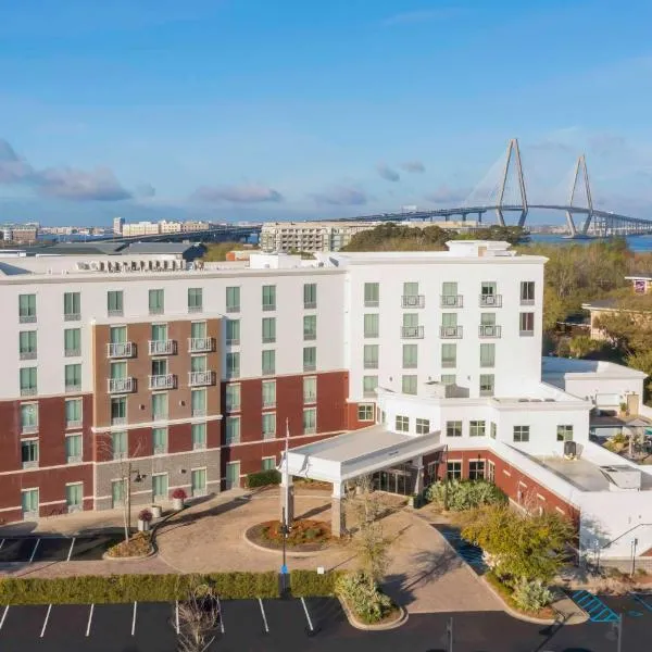 Hilton Garden Inn Charleston / Mt. Pleasant，位于查尔斯顿的酒店