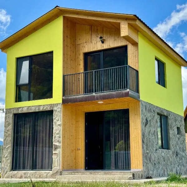 Buddy House Borjomi, hotel en Borjomi