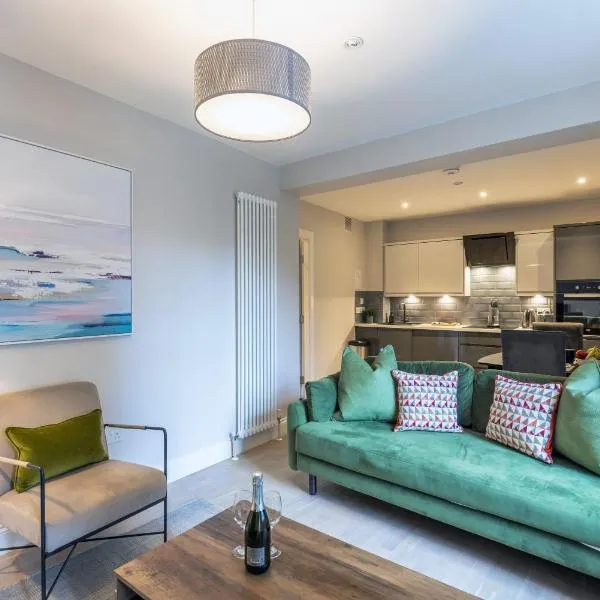 Dragon Suites - Edinburgh City Centre 2 Bed Apartment，位于爱丁堡的酒店