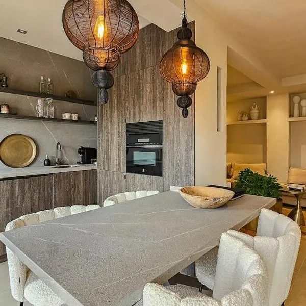 OleHolidays 612 Romana Playa junto al mar, hotelli Marbellassa