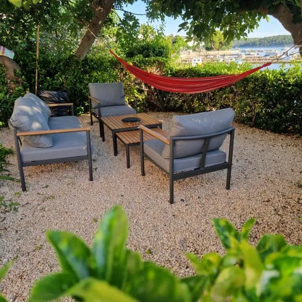 Apartmani Rukavina, hotel en Rab