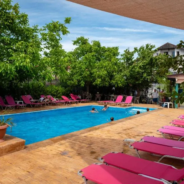 PENSIUNEA LAINER, hotel in Lumina