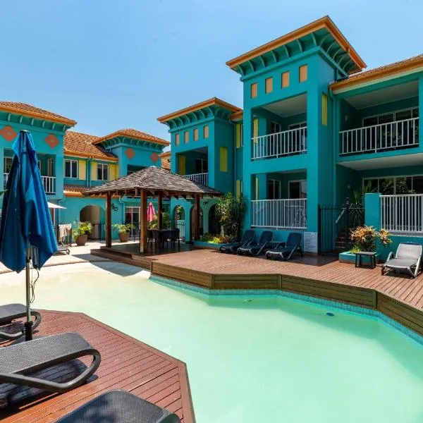 CASA PAPAYA Adults Only Apartment, hotel in Port Douglas