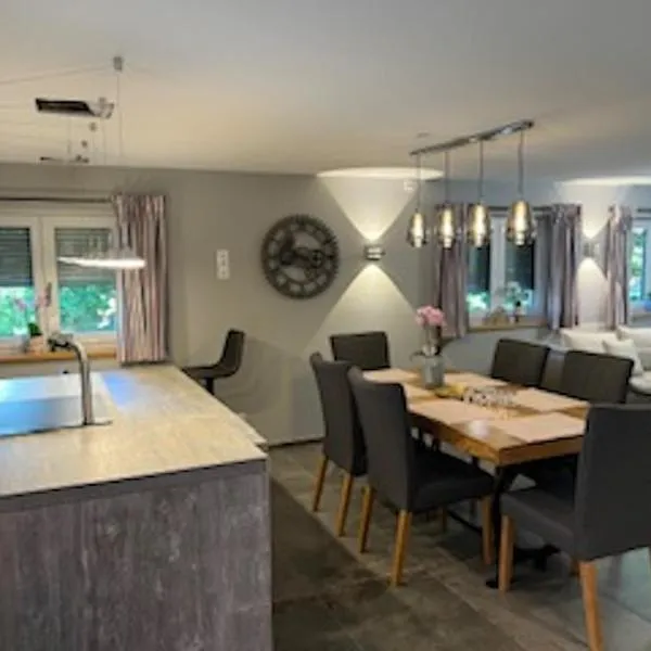 Ferienhaus bis 6 Personen, hôtel à Weißensberg