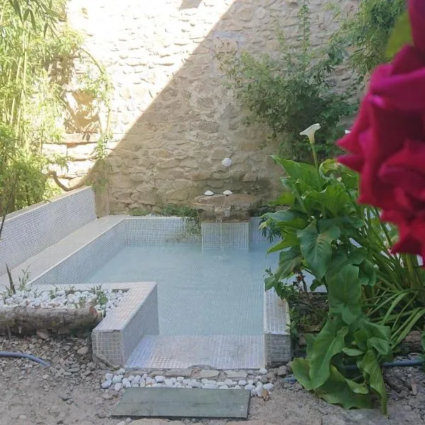 Albergue Sansol - El oasis del camino francés - Exclusivo para peregrinos, hotel v destinaci Sansol