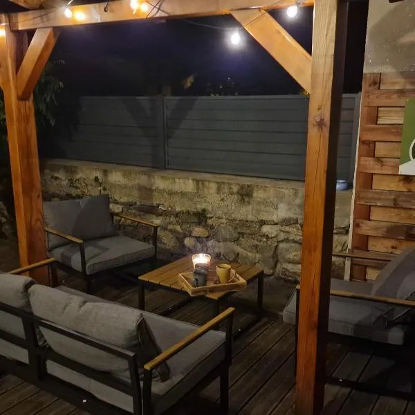 La Brillance, hotel in Savignac-les-Ormeaux