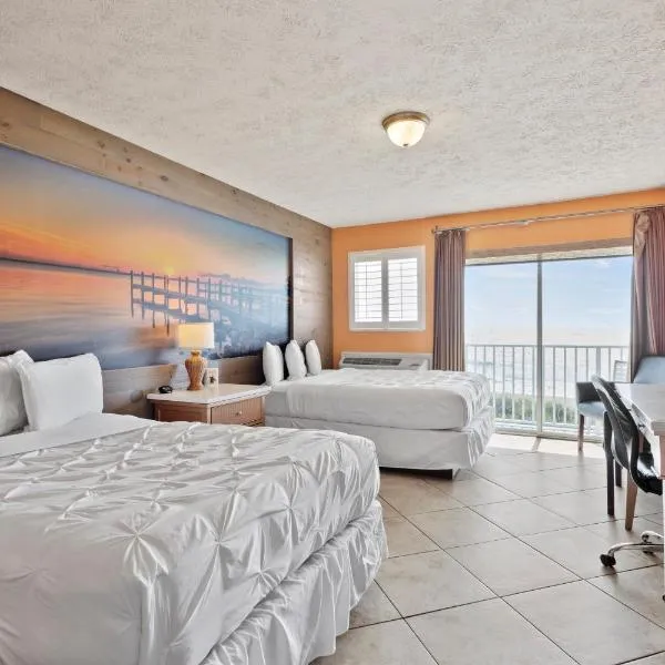 Ocean View Hotel Room with Balcony- 2 Full Beds #24, hotel in Fort Pierce