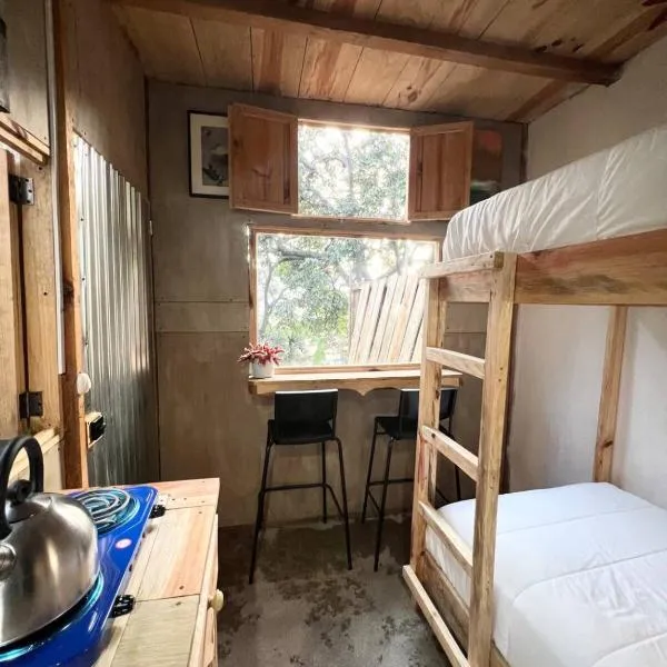 EB5 Escape, hotel in San Marcos La Laguna