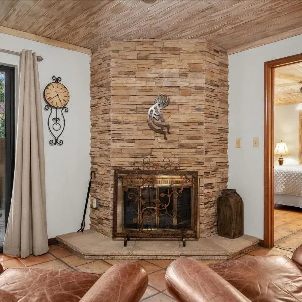 Adobe Village 1 Bedroom Suite- Sedona condo, hotel v destinaci Sedona