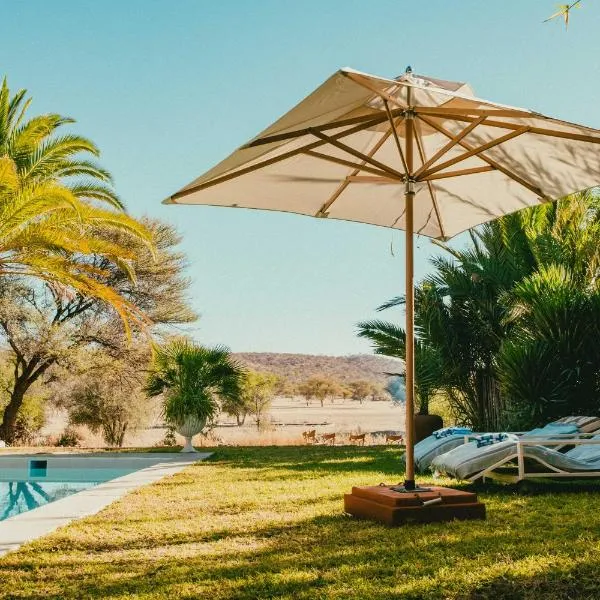 Ohorongo Safari Lodge, hotel in Kamanjab