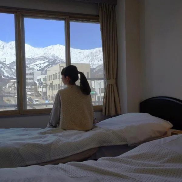 The Hakuba Station Room, hotel in Hakuba