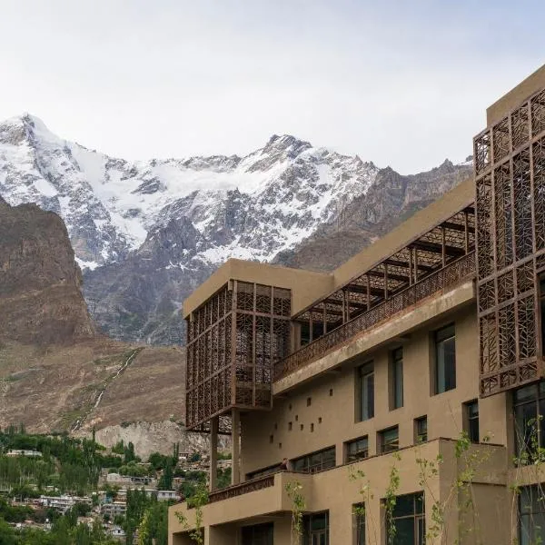 Hunza Serena Hotel: Hunza şehrinde bir otel