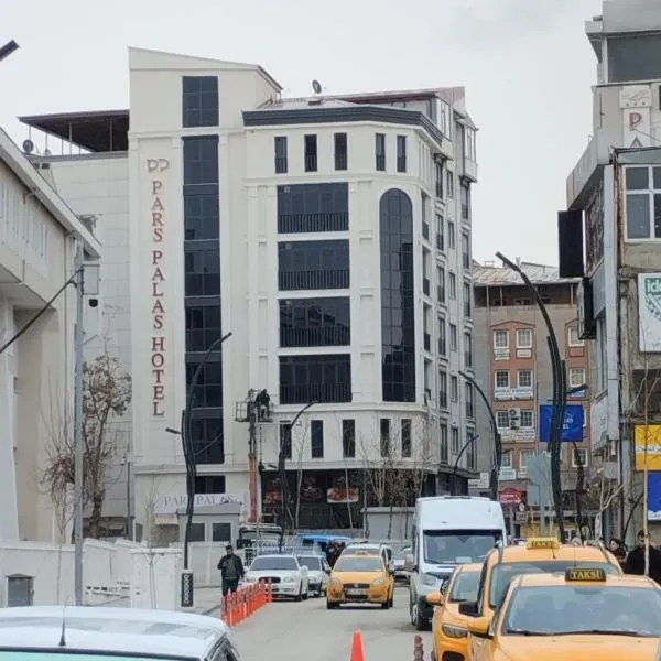 Pars Palas Hotel, hotel in Bostaniçi