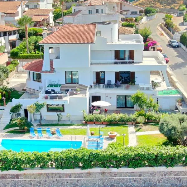 EliMar Villa & Pool, hotel in Crotone