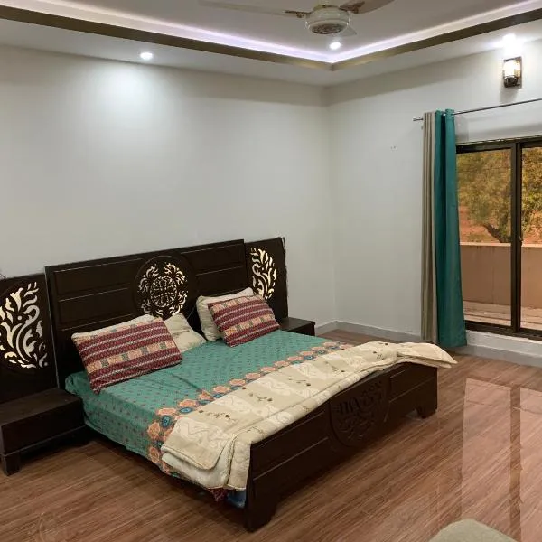 Naqvi's Residency, hotell sihtkohas Muzaffarabad