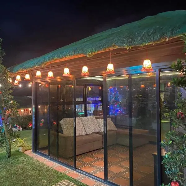 RMB's Downton Place, viešbutis mieste Tagaitajus