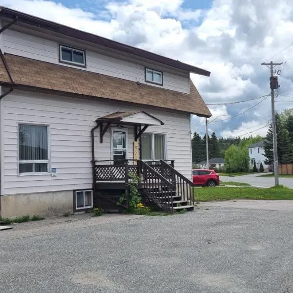 Kozy Casa, hotel i Wawa