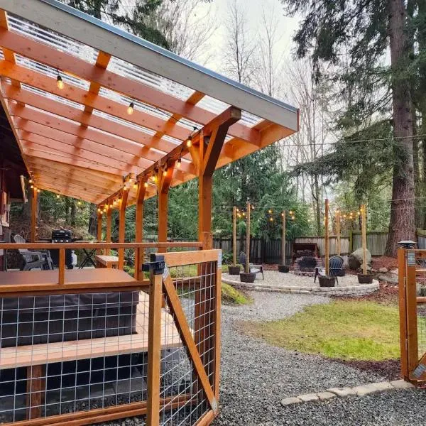 Cozy cabin on the Olympic Peninsula, Hot Tub, hotel in Port Angeles