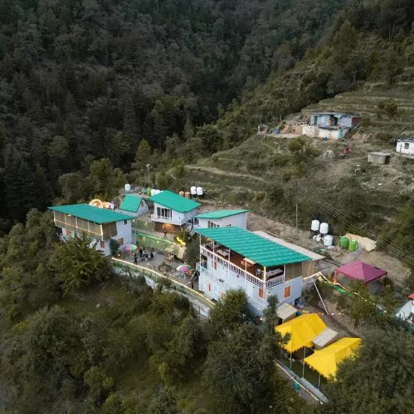 The Rare One's Mukteshwar - Resort & Cafe, hotel in Mukteswar