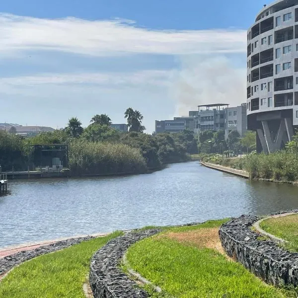 Waters Edge, hotel in Cape Town