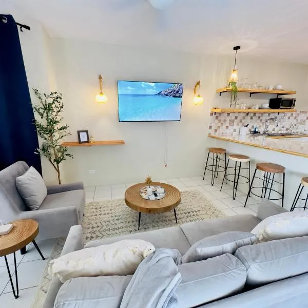 Falcon Views - Airport Transportation Available-Security-Gated, Hotel in Montego Bay