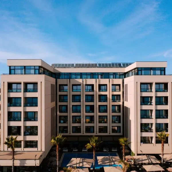 Royal G Hotel & SPA 4 Star, hotel in Durrës