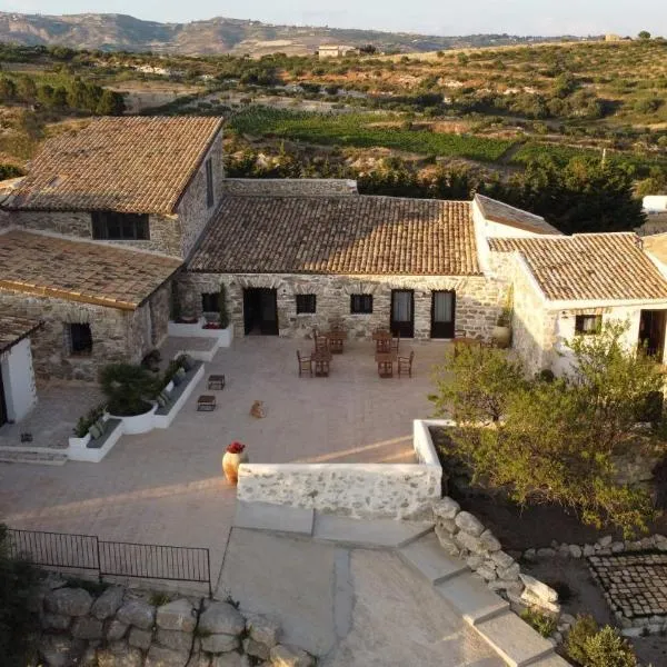 Borgo delle Pietre, hotel v destinaci Porto Empedocle