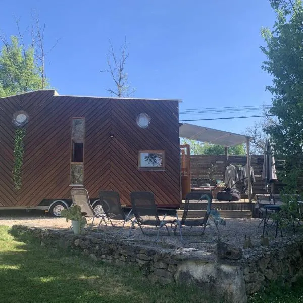 TINY HOUSE & SPA, hotell sihtkohas Faycelles