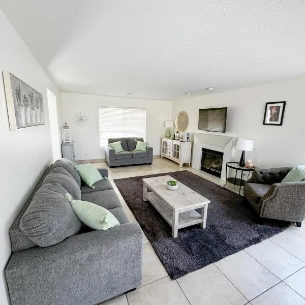 Modern Resort Condo - Pools, Courts & Scenic Views、セントジョージのホテル