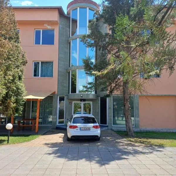 Интернационал, hotell i Kulata