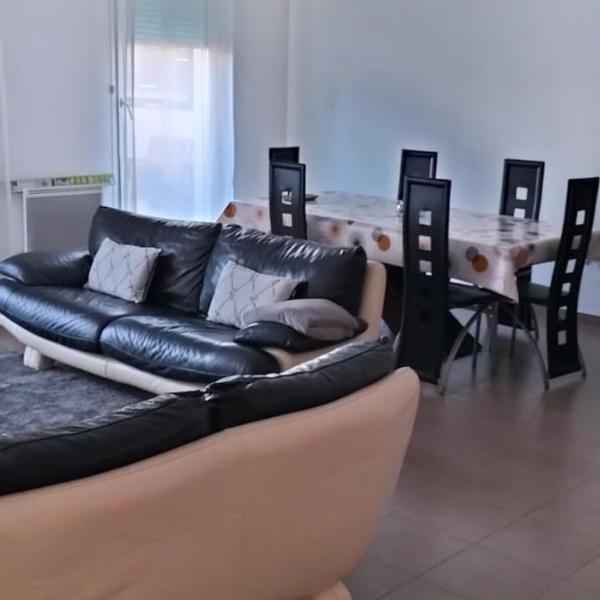 Spacieux Appartement 90m2,résidence récente proximité stade Vélodrome et plage, Marsylia