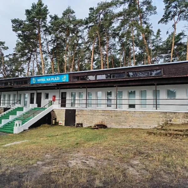 Hotel na Pláži, hotel u gradu Doksi