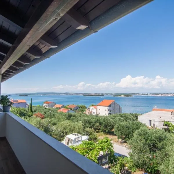 Amazing Sea View - Insel Pašman, hotel in Tkon