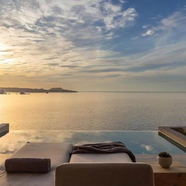Domes White Coast Milos, Adults Only - Small Luxury Hotels of the World, hotel v destinaci Mytakas