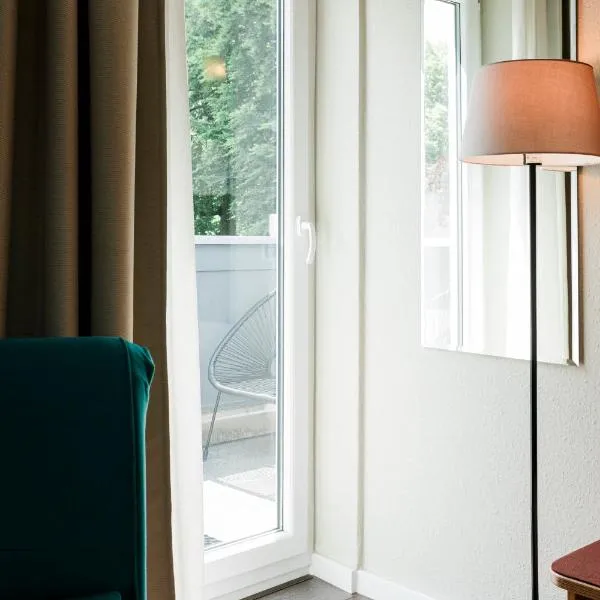 Hotel Villa Solln - free parking, hotel in Munich