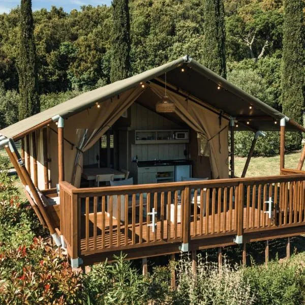 Glamping Le Tegole, hotel em Riparbella