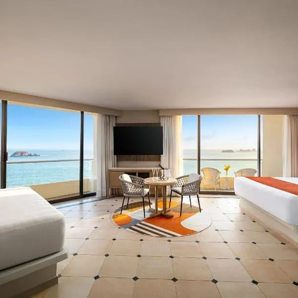 Sunscape Dorado Pacifico Ixtapa Resort & Spa- All Inclusive, hôtel à Ixtapa